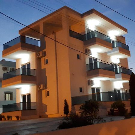 Hotel Zeka Ksamil Exterior photo