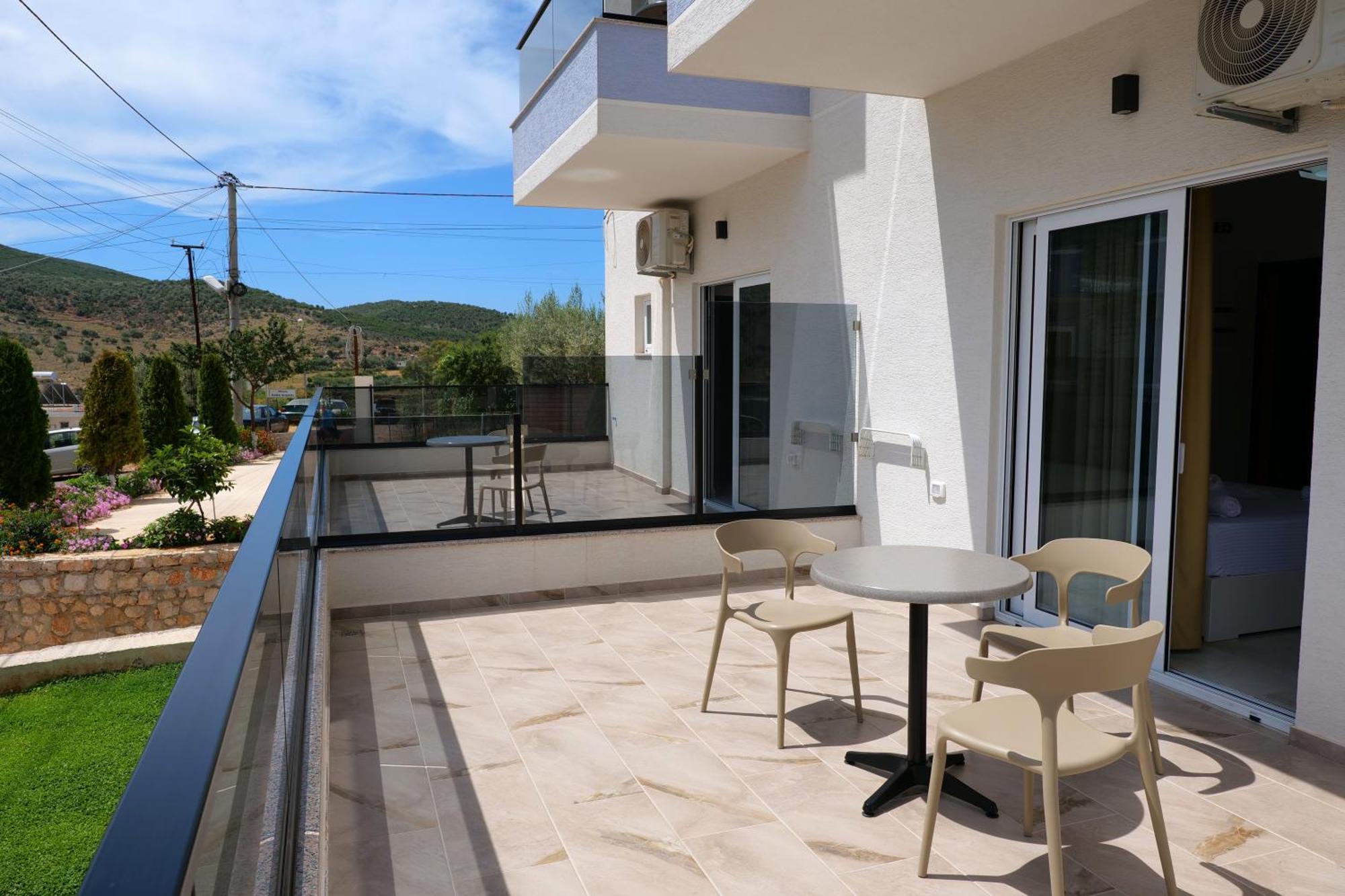 Hotel Zeka Ksamil Exterior photo